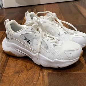 Reebok unisex chunky sneaker